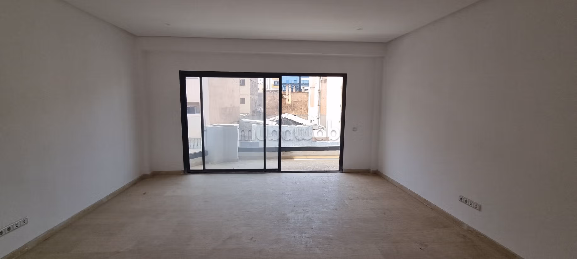 Bureau Plateau neuf 88m² à Bd Med V Fès