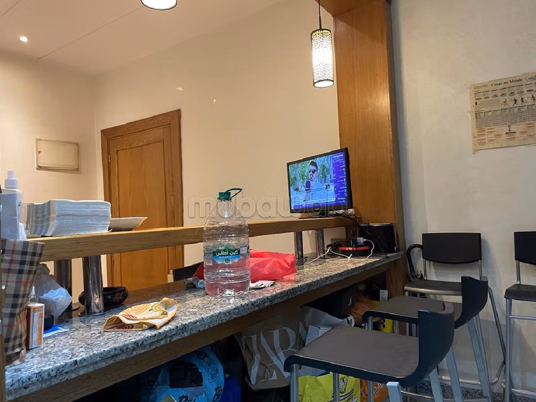 Busca pisos en venta en Les Hôpitaux. 1 bonita habitación. Mobiliario nuevo