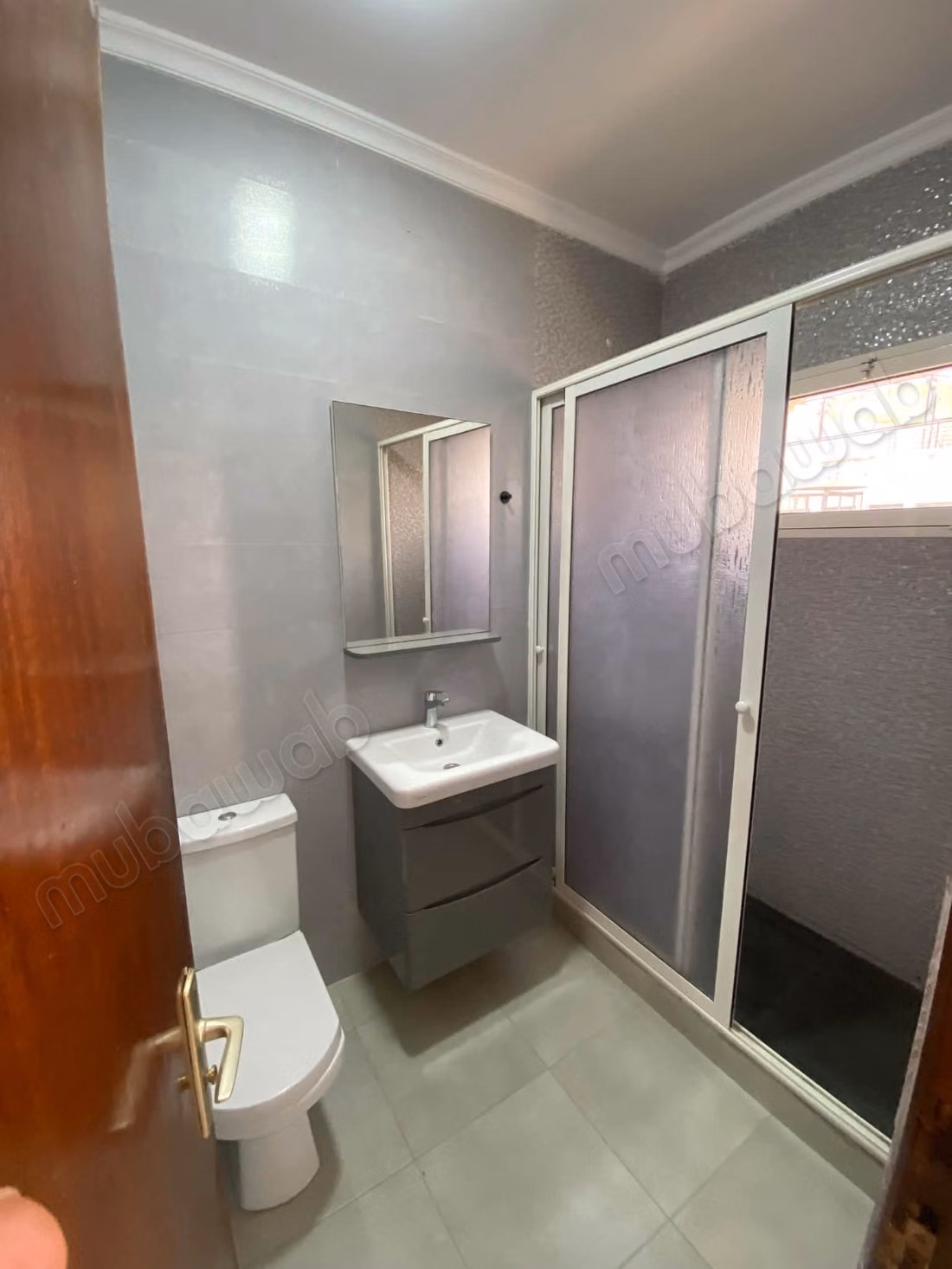 Appartement avec terrasse en haut 
Agdal