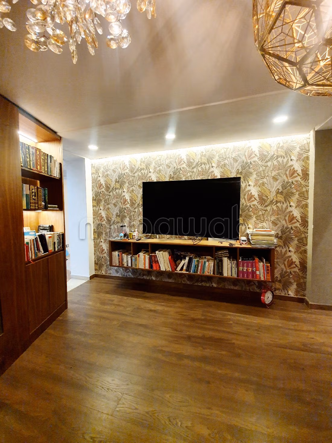 Piso en venta en Racine Extension. 12 habitaciones grandes. Conserje disponible, aire condicionado general. 