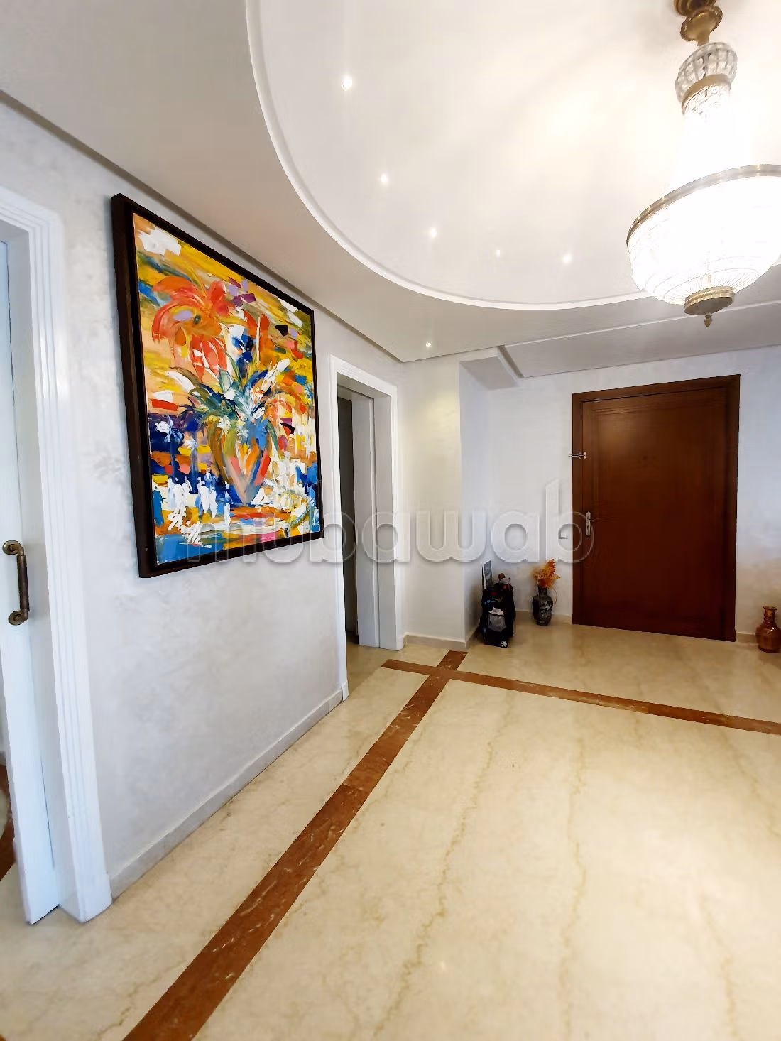 Piso en venta en Racine Extension. 12 habitaciones grandes. Conserje disponible, aire condicionado general. 