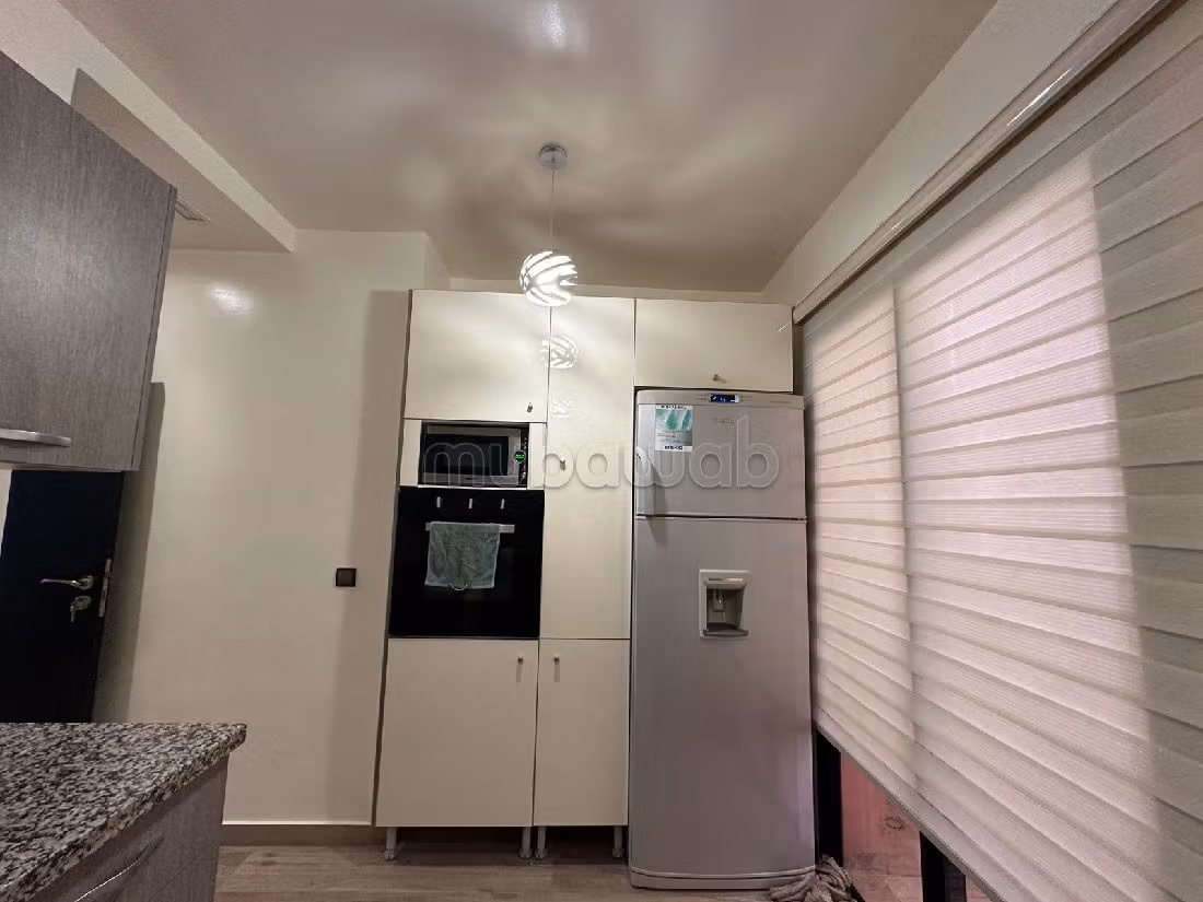 Huurappartementen beschikbaar in Route de Fez. 3 Ruimtes. Gemeubileerd