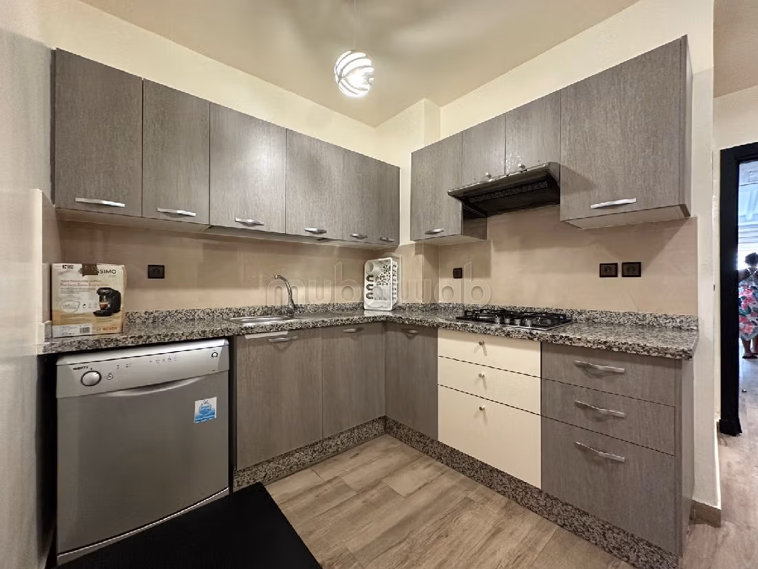 Huurappartementen beschikbaar in Route de Fez. 3 Ruimtes. Gemeubileerd