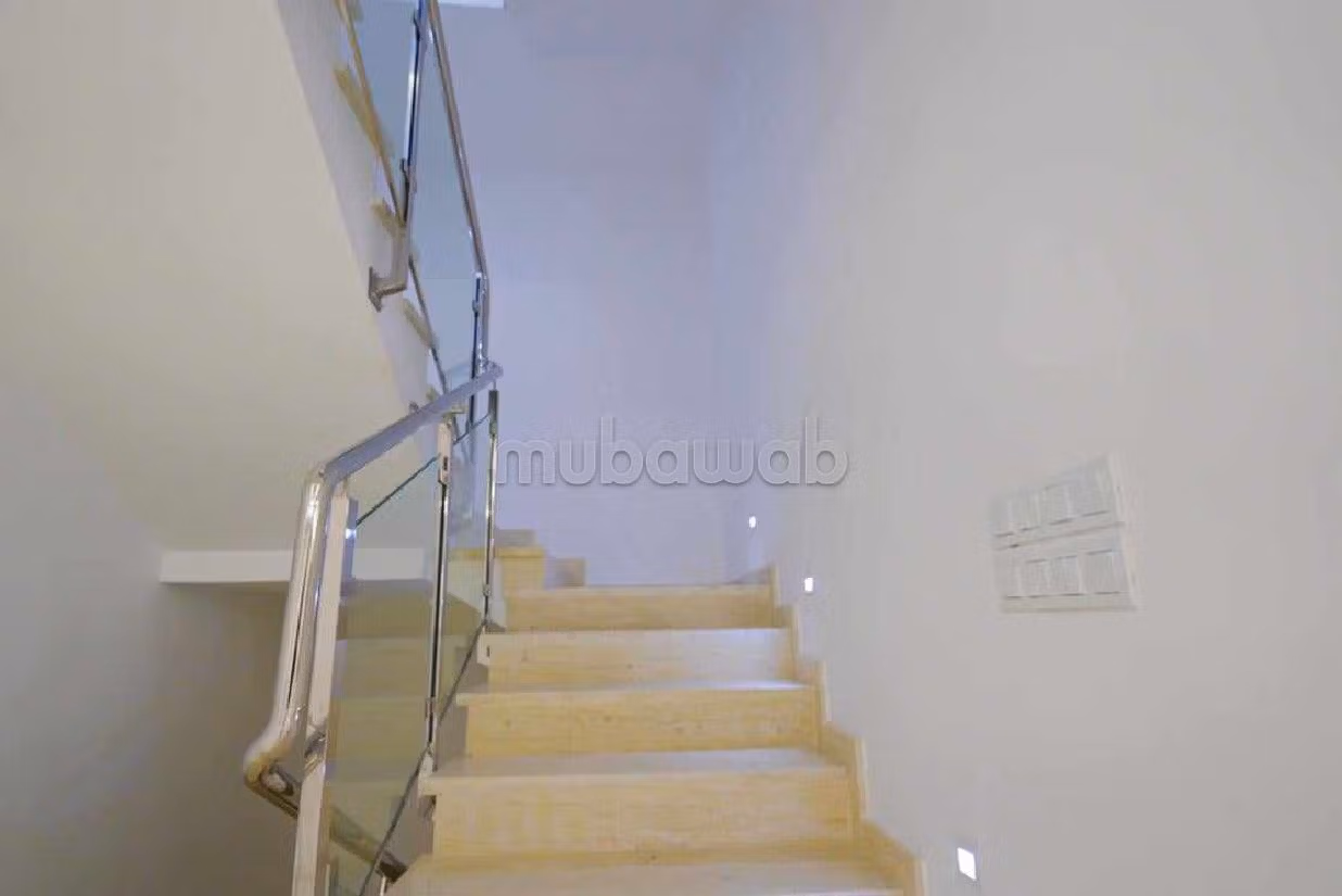 Fabulous house for sale in De La Plage. Surface area 350 m². Double glazing, Robust door. 