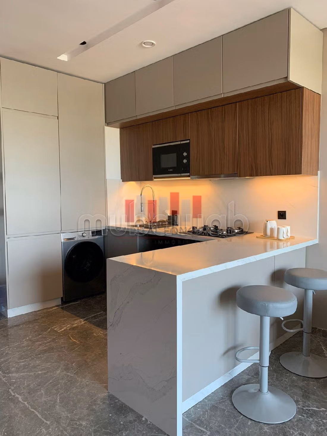 Immobili vari in affitto a Anfa. Superficie 78 m²