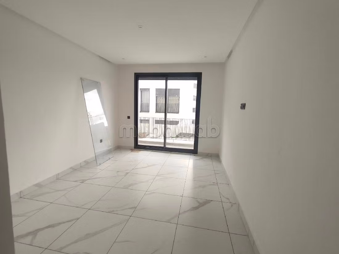 Great apartment for rent in Ferme Bretonne Hay Arraha. 2 rooms. General satellite dish system, On site security