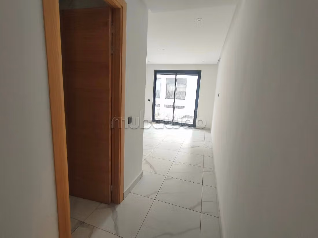 Great apartment for rent in Ferme Bretonne Hay Arraha. 2 rooms. General satellite dish system, On site security