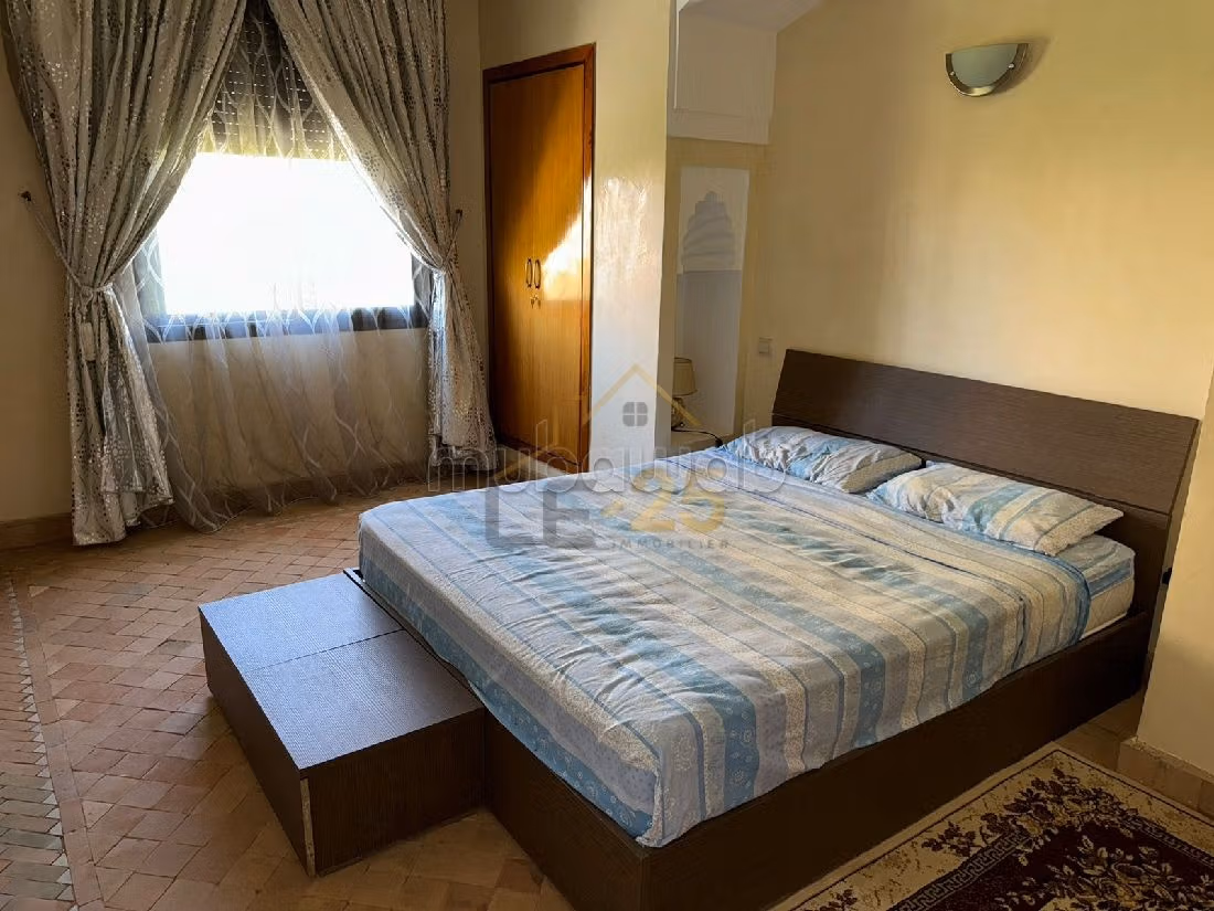 Villa 3 Chambres À La Location À Targa