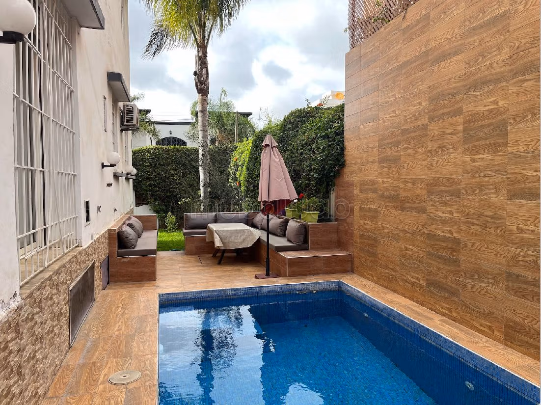 Suntuosa villa en venta en Polo. 6 habitaciones