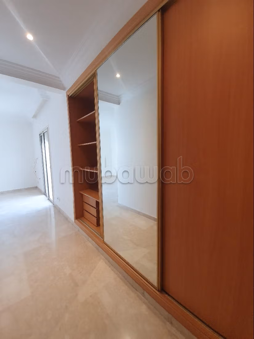 Appartement haut standing à louer à Maarif