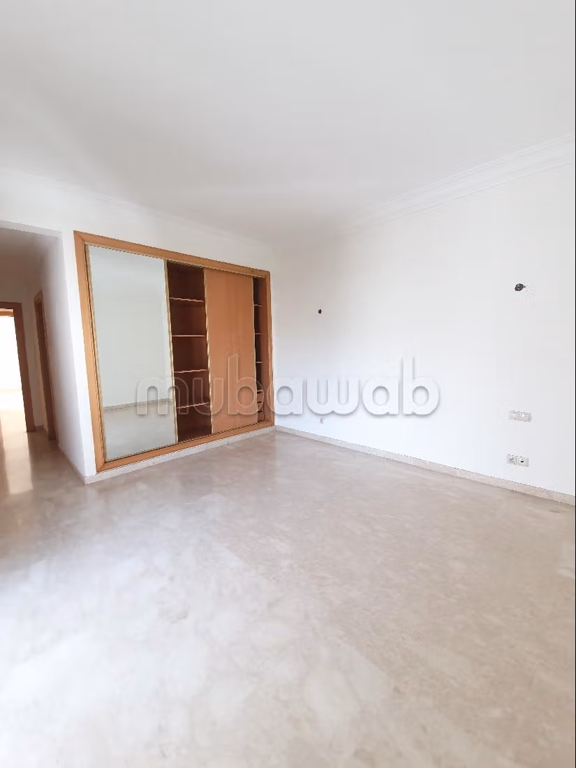 Appartement haut standing à louer à Maarif