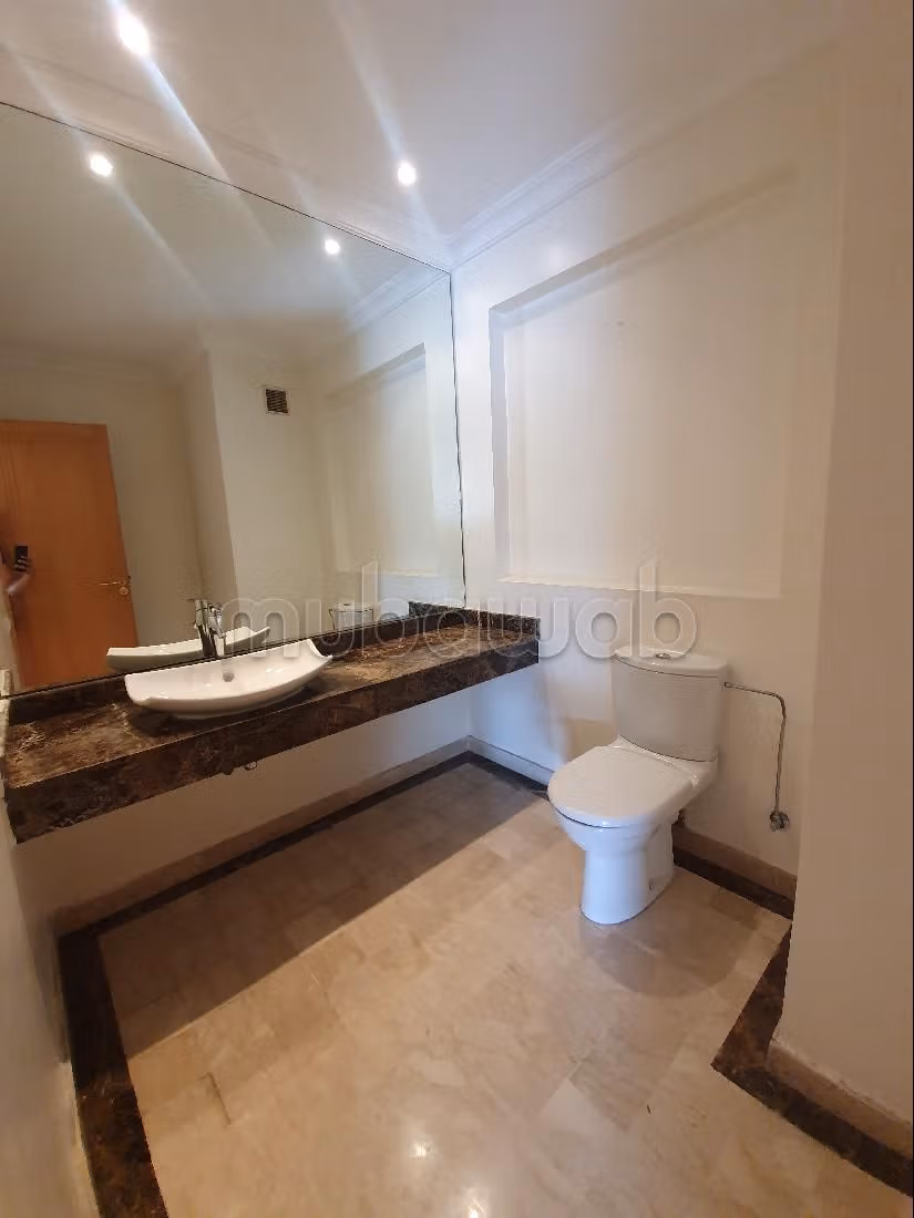 Appartement haut standing à louer à Maarif
