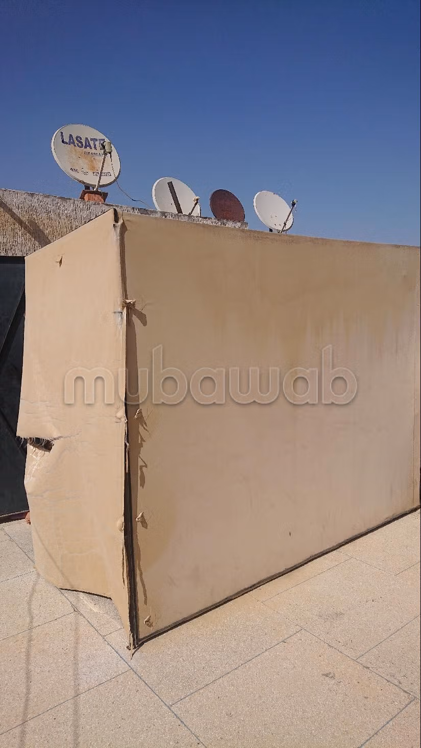 Appartement à l'achat à Bir Rami Est. 3 grandes pièces. Antenne parabolique et Porte blindée