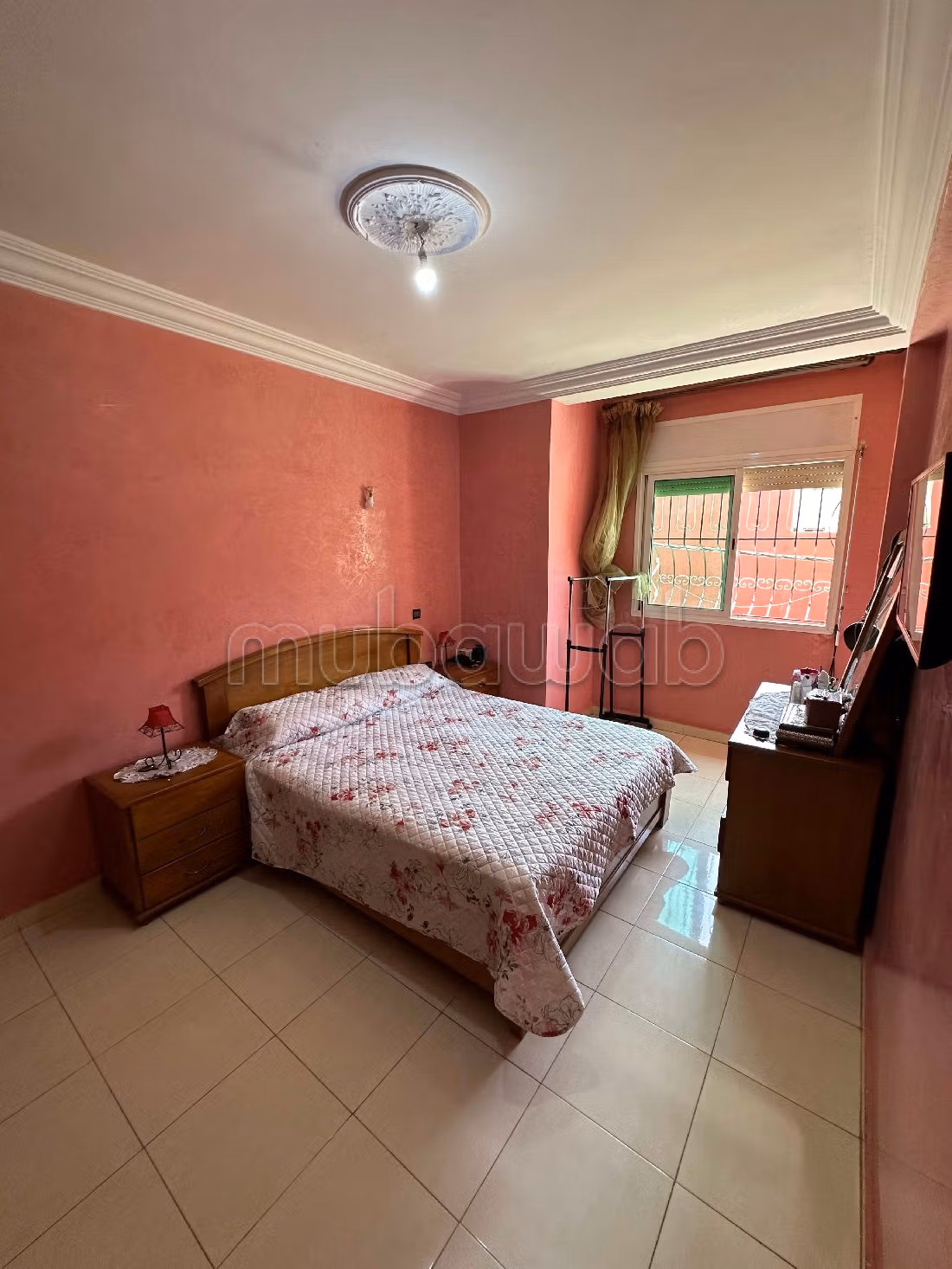 Vendita appartamento a Al Moustakbal. 5 locali spaziosi. Posto auto