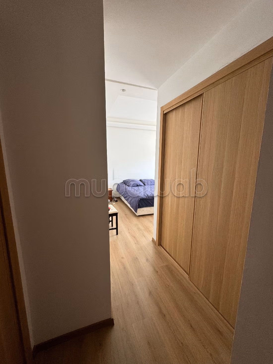 Appartementen om te kopen. Totale oppervlakte 100 m². Conciërgeservice en mooi zwembad. 