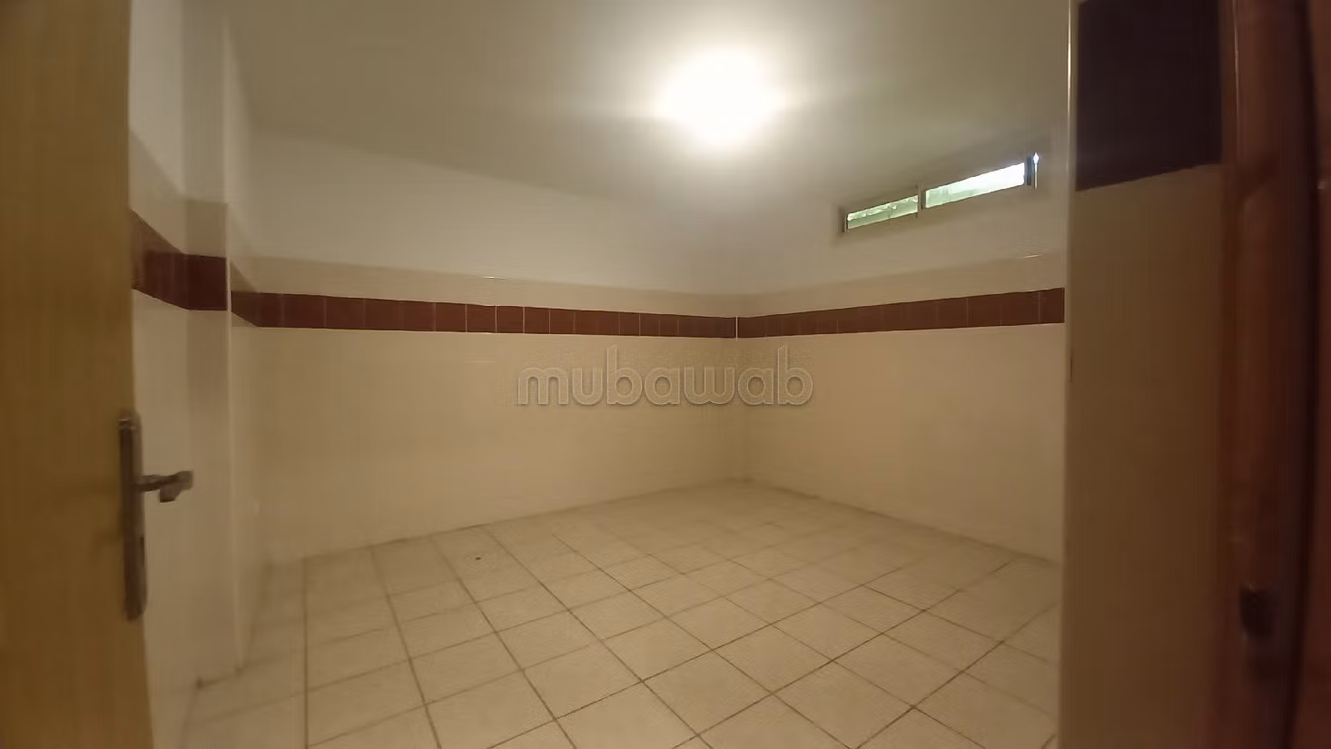 Straordinaria villa in affitto a Californie. 8 ampi locali. Piscina e condizionatore.