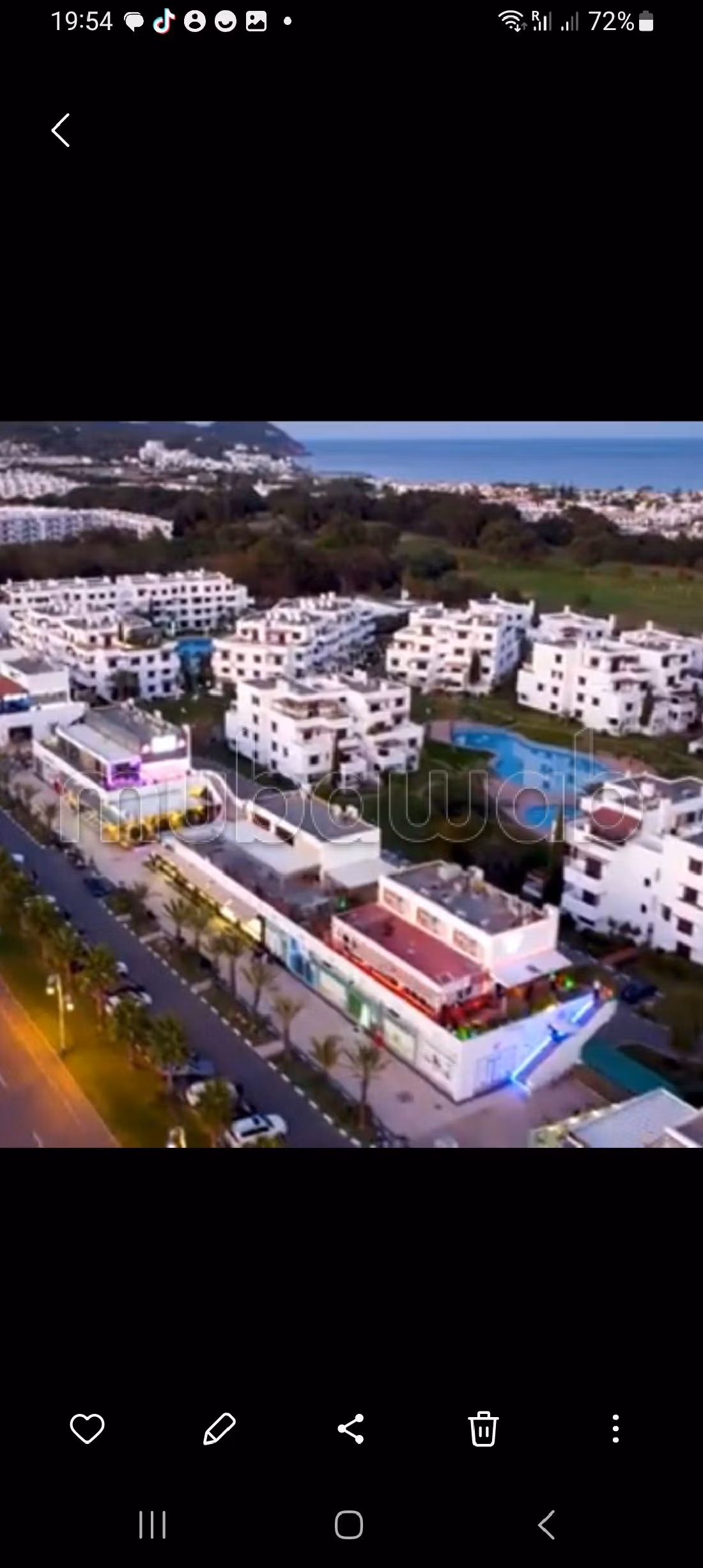 Se alquila este piso en Cabo Negro. 1 bonita habitación