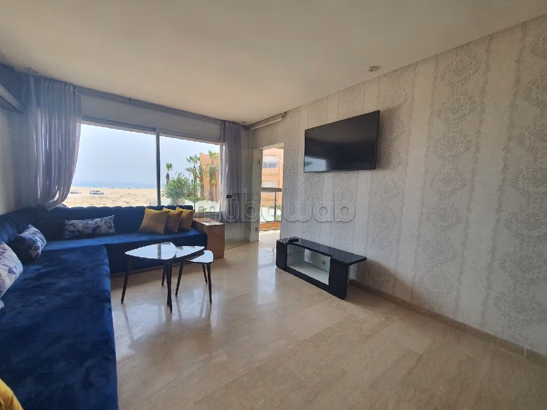 Splendido appartamento da affittare. 2 locali spaziosi. Giardino e ascensore.