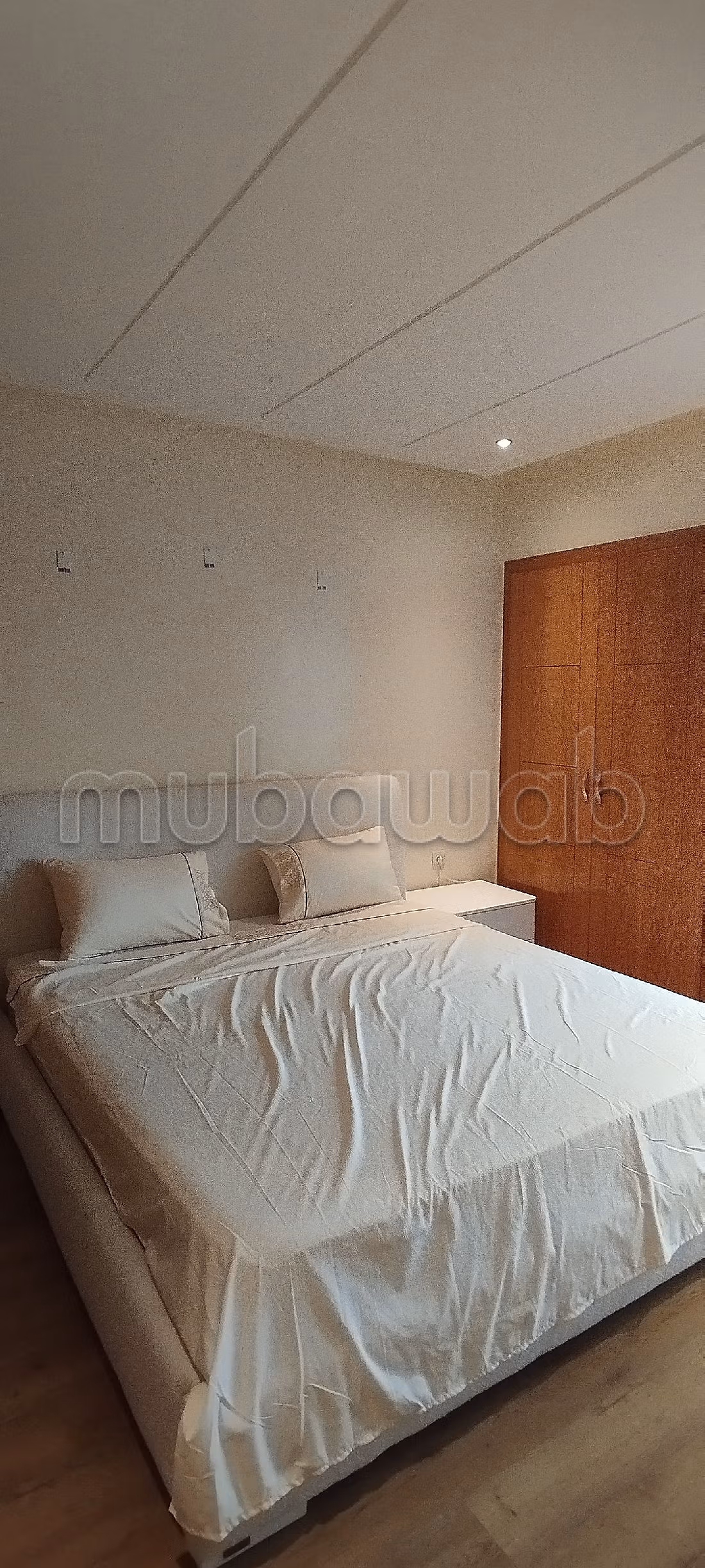 Location saisonnière à Dar Bouazza. Surface totale 170 m². Places de parking et terrasse