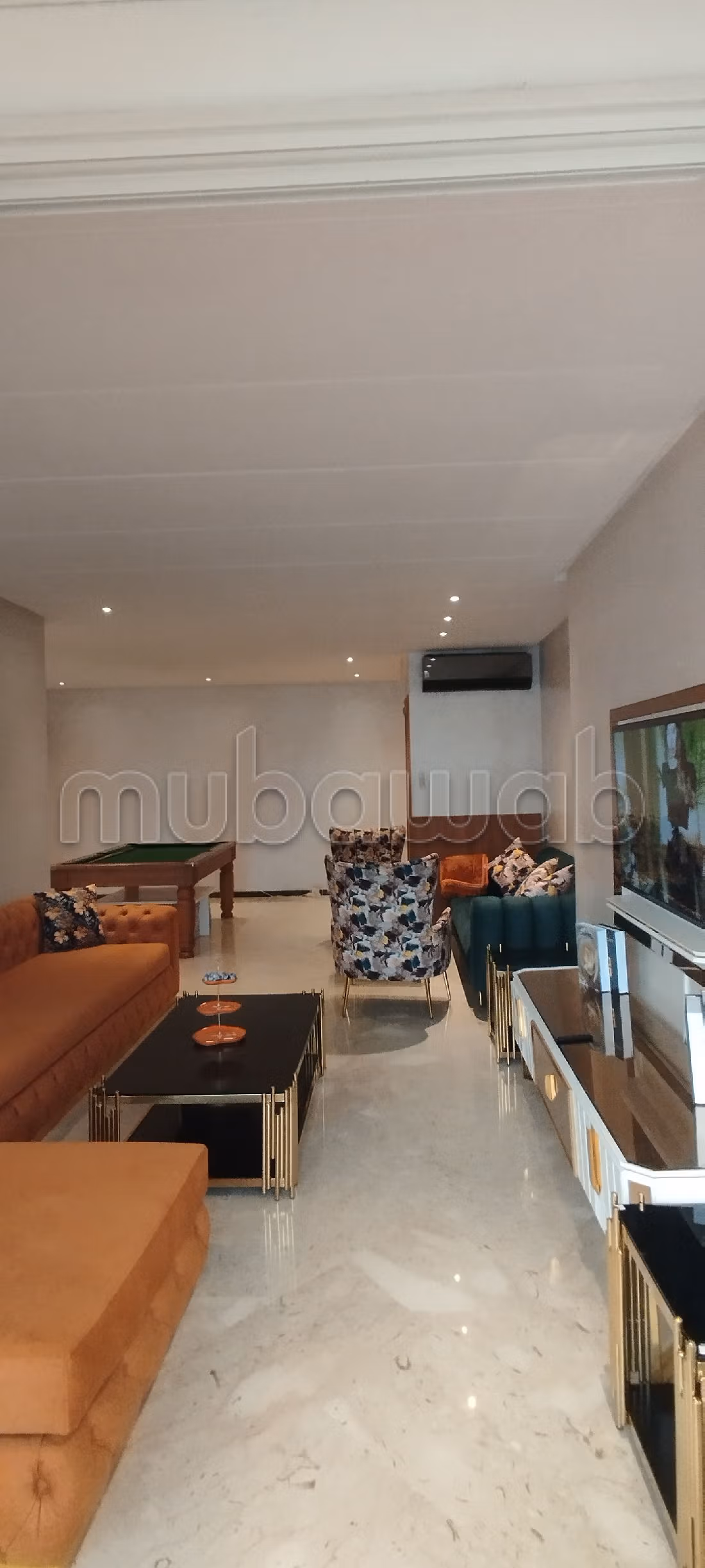 Location saisonnière à Dar Bouazza. Surface totale 170 m². Places de parking et terrasse