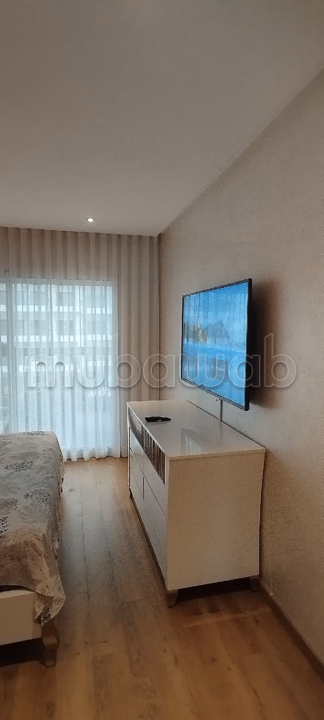 Location saisonnière à Dar Bouazza. Surface totale 170 m². Places de parking et terrasse