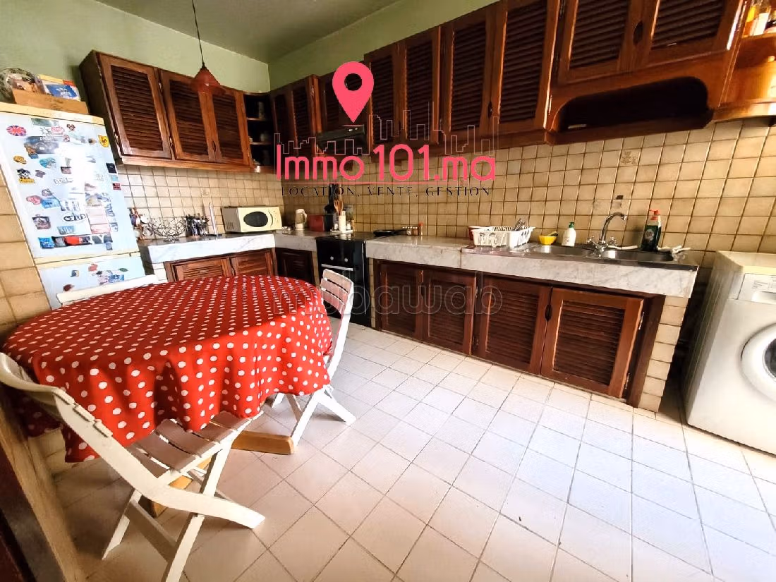 Huurappartementen in Haut Agdal. Totale oppervlakte 134 m². Gemeubileerd