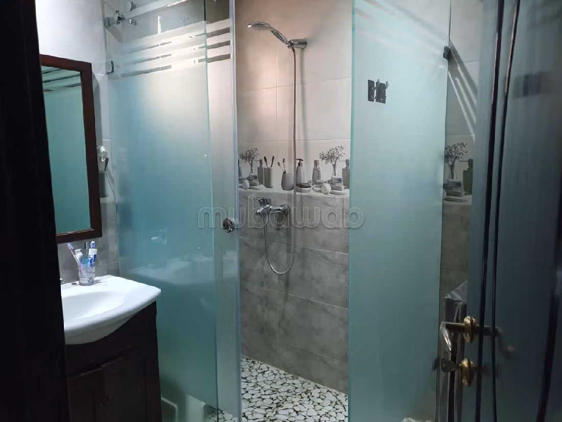 Apartment for sale in Lissasfa. 5 rooms. Furnished