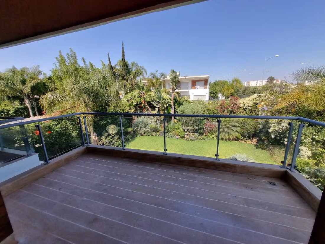 Vente villa bouskoura residence fermee — 5
