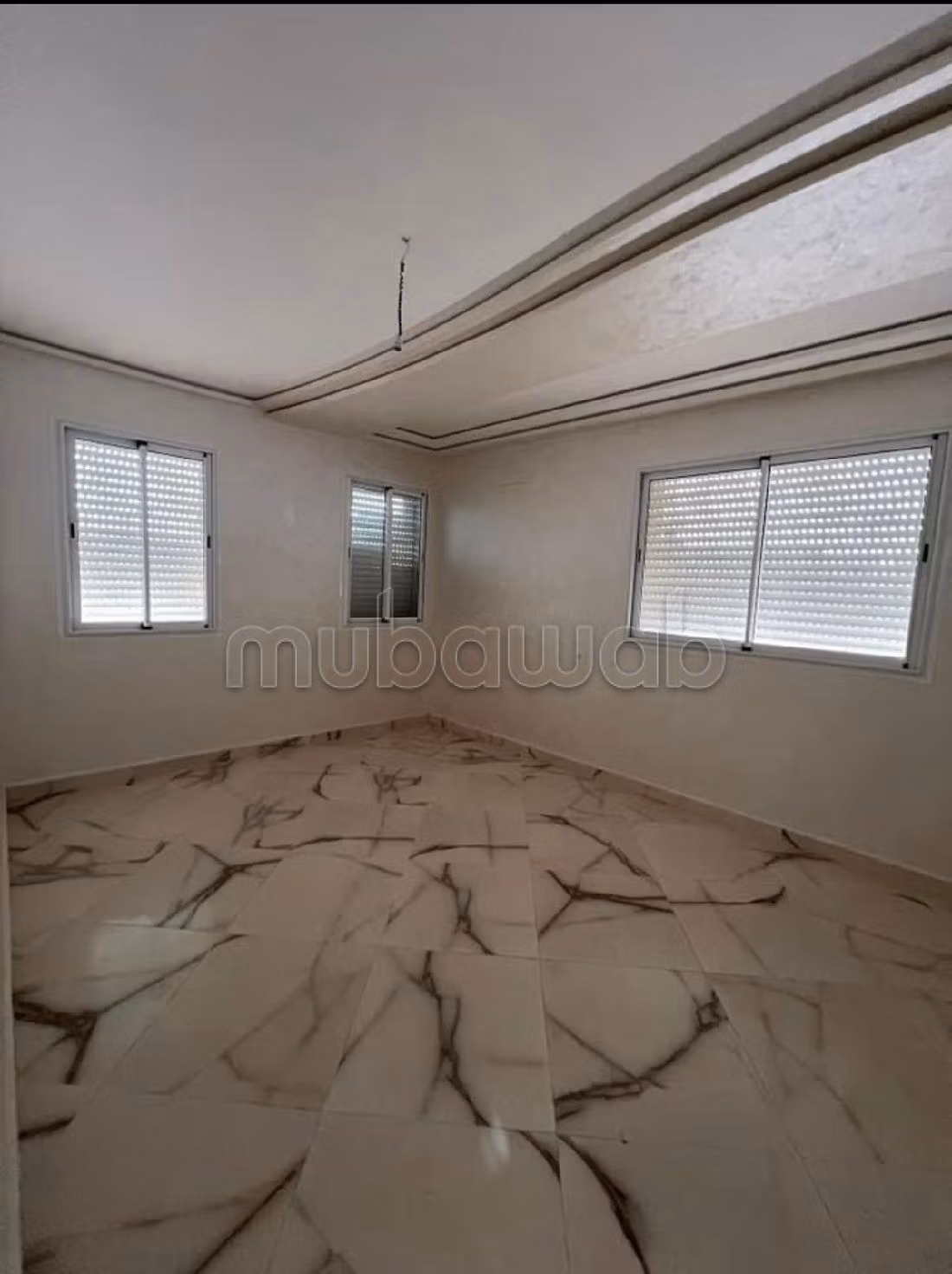 Appartementen kopen in Ziaten. Totale oppervlakte 88 m². Traditionele, Marokkaanse woonkamer en satellietschotel. 