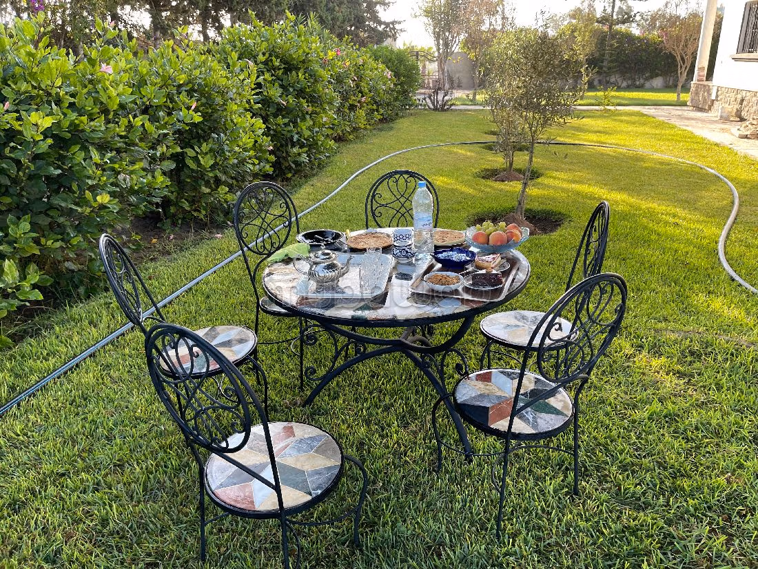 Luxury villa for sale. Dimension 6200 m². Dressing room. 