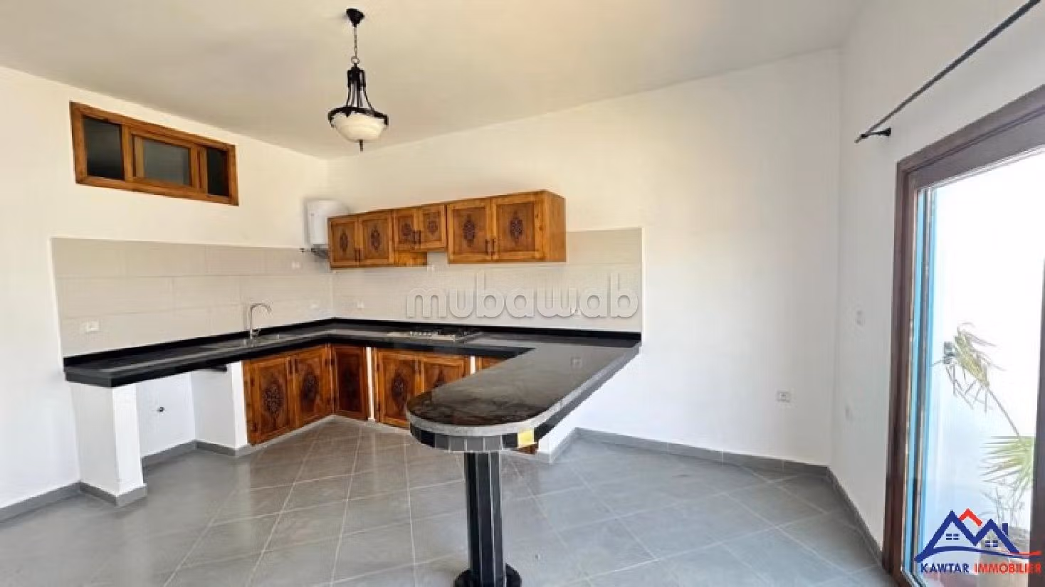 فيلا جميلة للكراء ب دوار العرب. 2 غرف جميلة. شرفة جميلة وحديقة