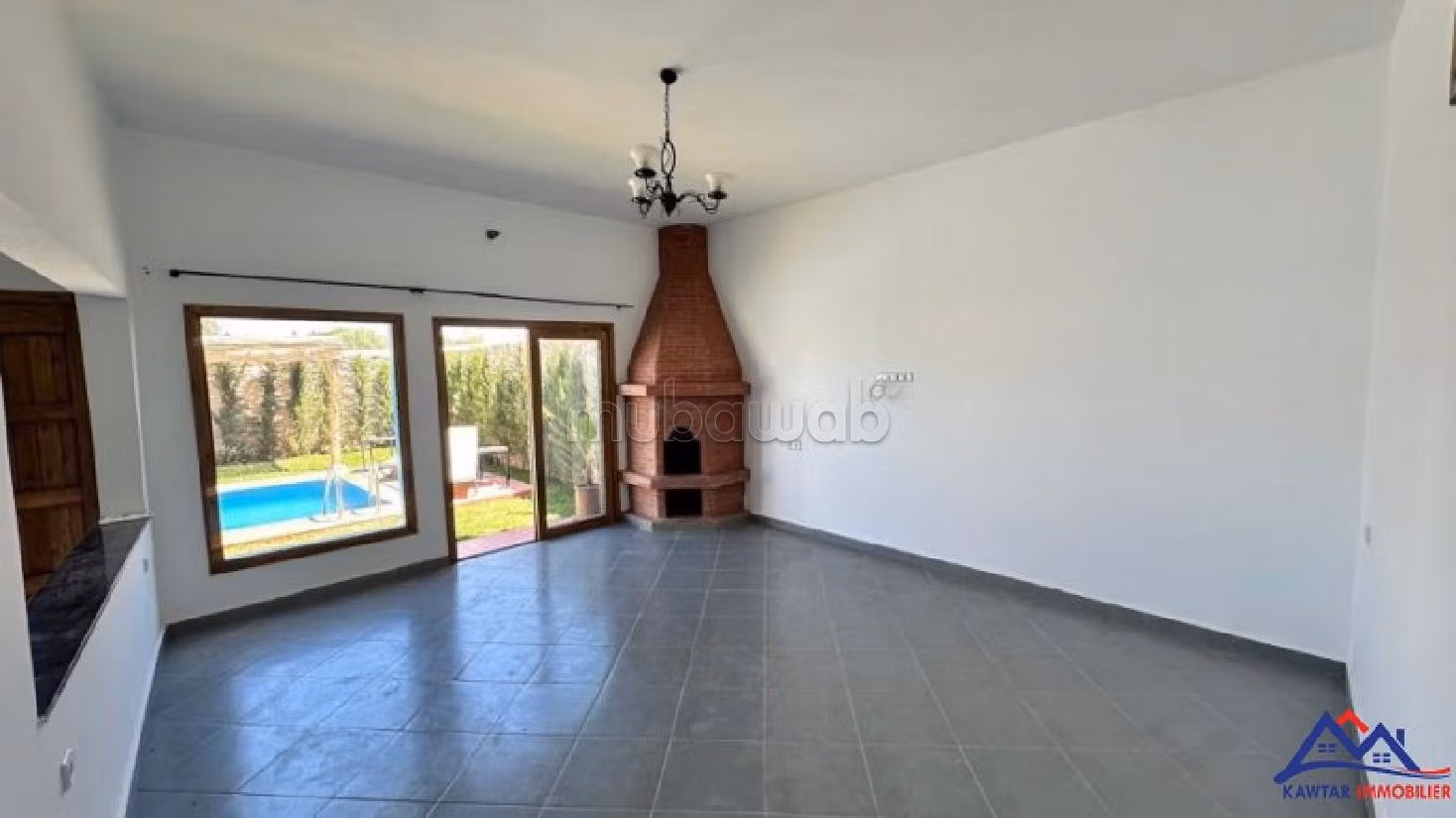 فيلا جميلة للكراء ب دوار العرب. 2 غرف جميلة. شرفة جميلة وحديقة