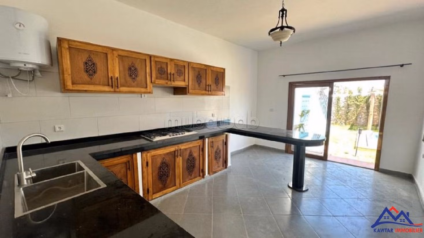 فيلا جميلة للكراء ب دوار العرب. 2 غرف جميلة. شرفة جميلة وحديقة