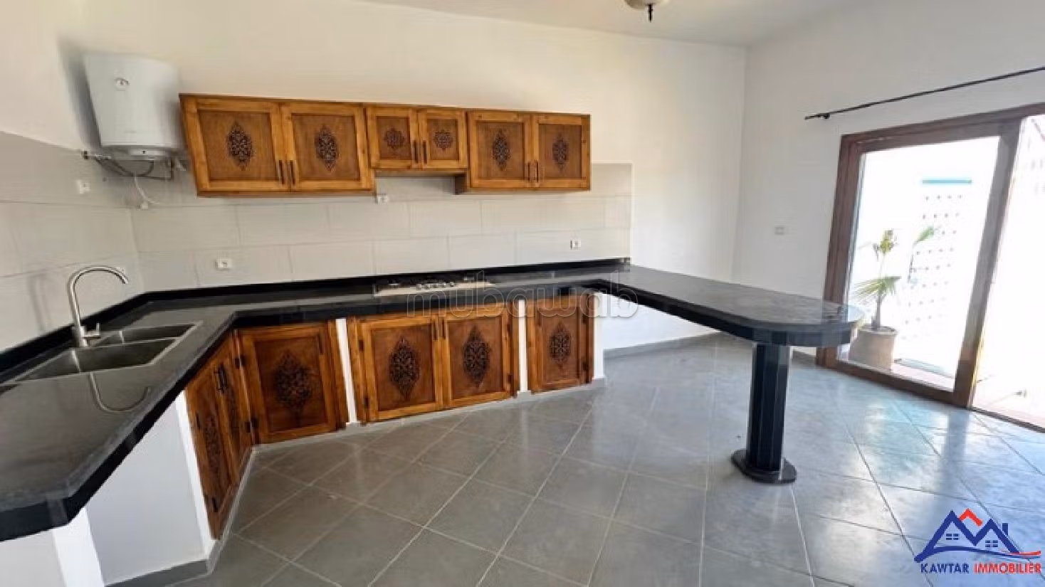 فيلا جميلة للكراء ب دوار العرب. 2 غرف جميلة. شرفة جميلة وحديقة