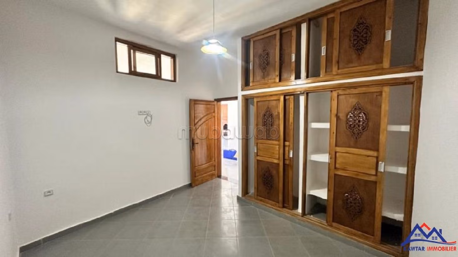 فيلا جميلة للكراء ب دوار العرب. 2 غرف جميلة. شرفة جميلة وحديقة