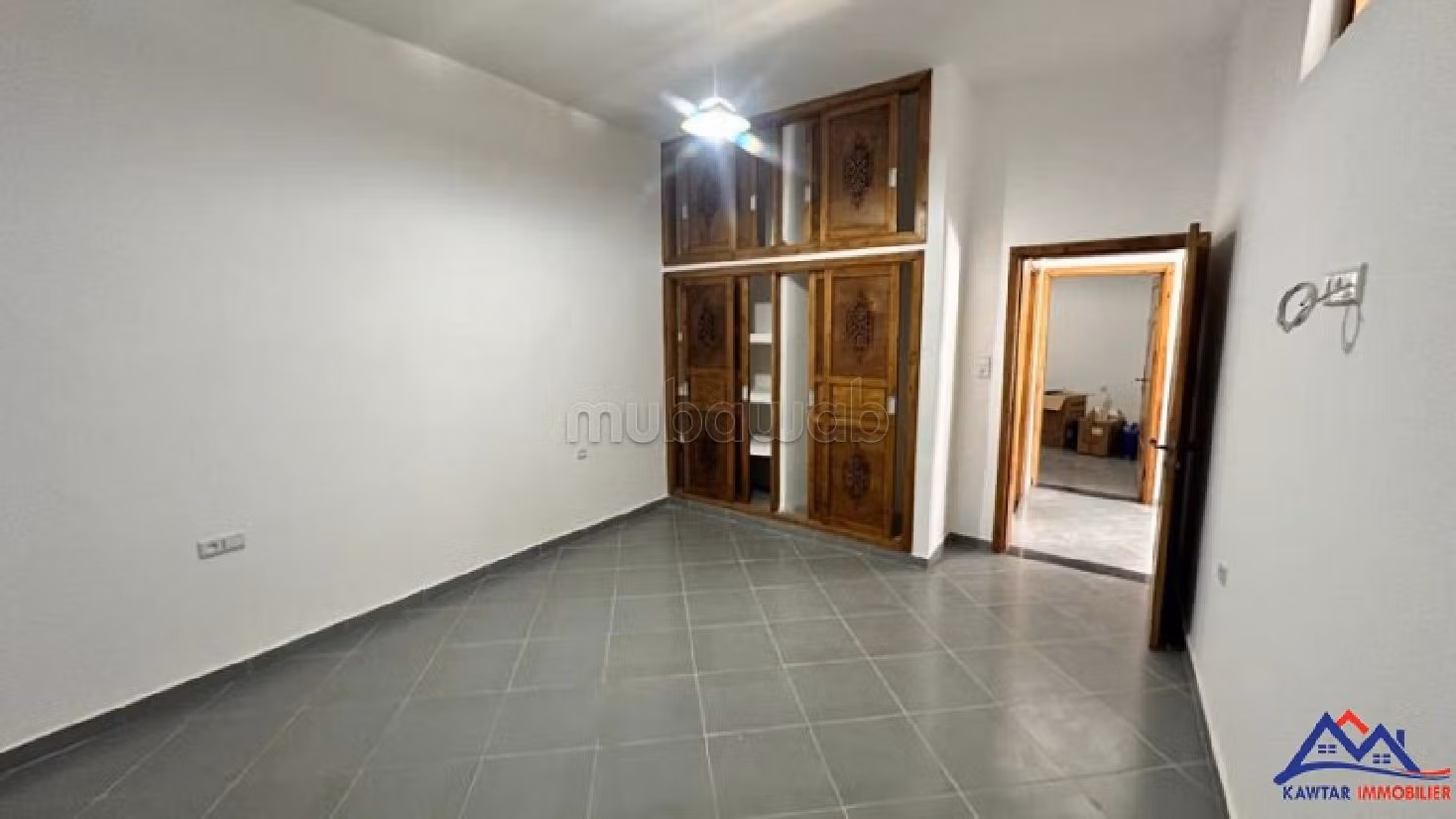 فيلا جميلة للكراء ب دوار العرب. 2 غرف جميلة. شرفة جميلة وحديقة