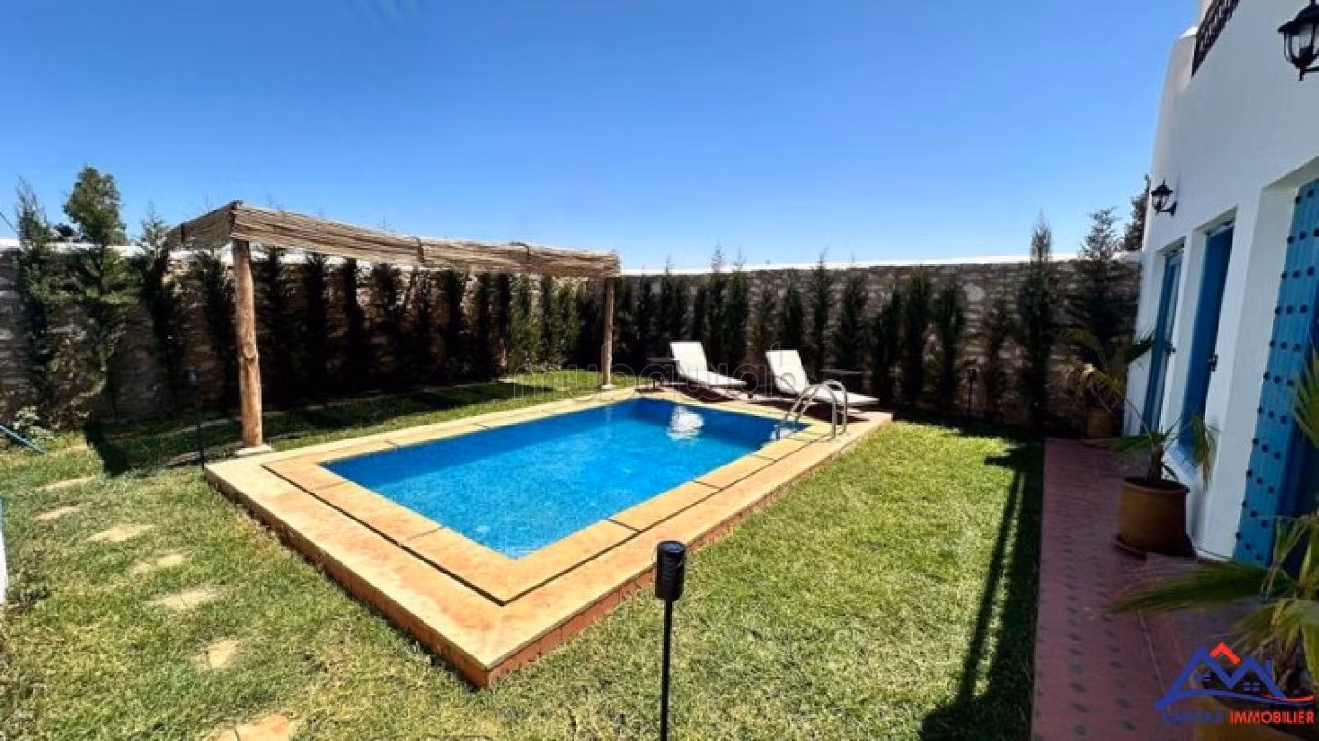 Luxury villa for rent in Douar Laarab. 2 rooms. Usable fireplace, Large swimming pool