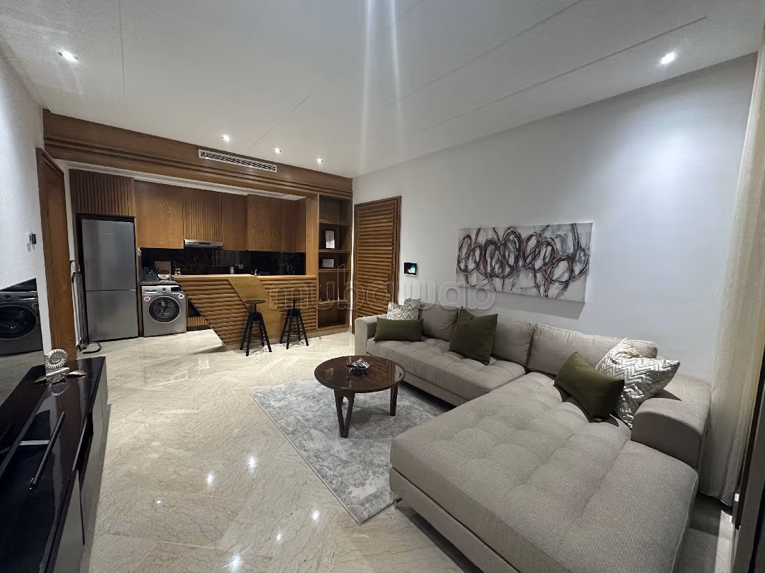 Location d'un appartement à cfc. 1 belle chambre. Meublé — 2