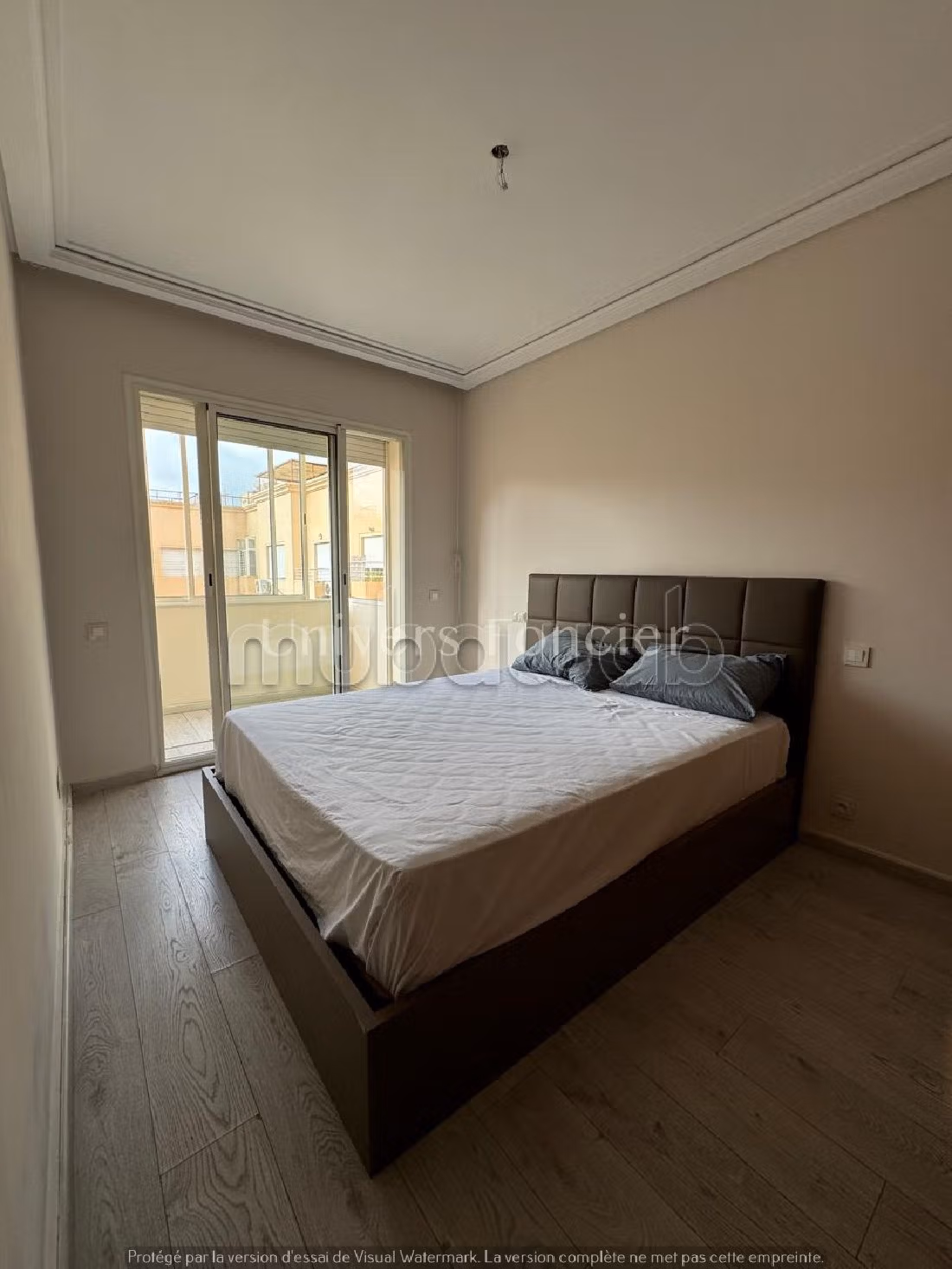 استئجار شقة -بحي السلام -السيال. المساحة الكلية 140 م². مكيف الهواء و مدفأة. 