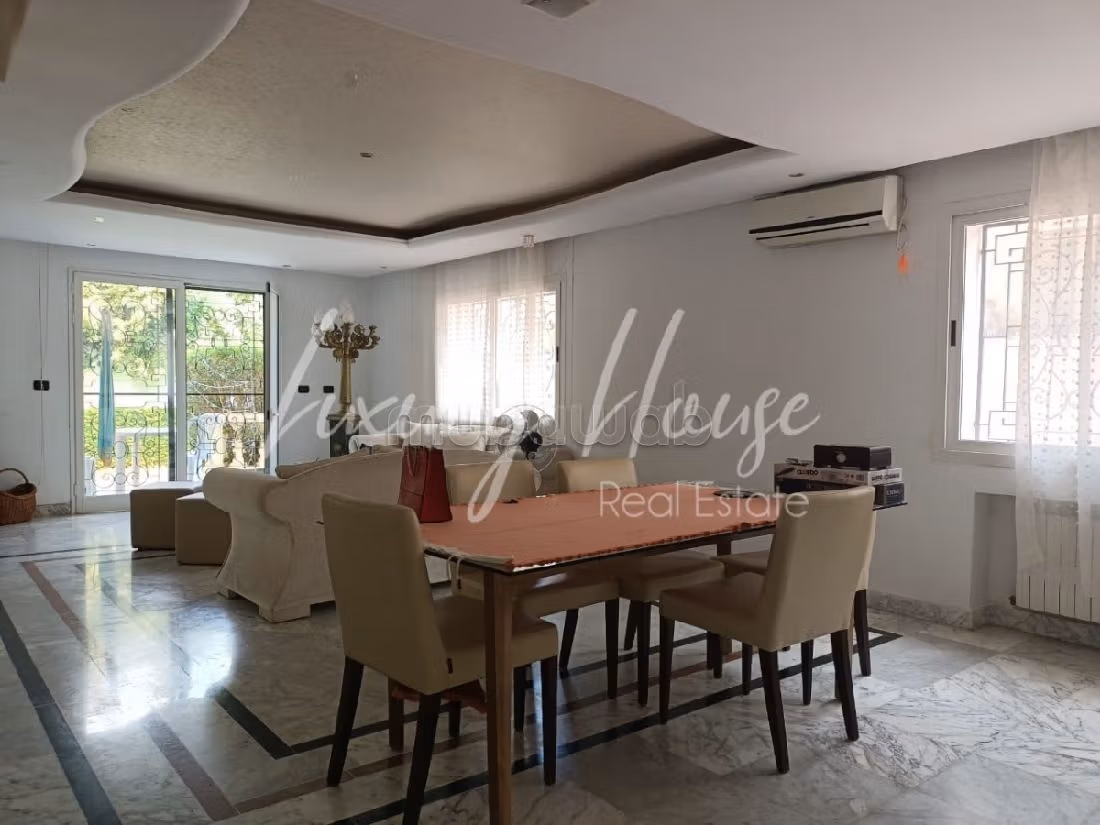 Beautiful house for rent in Carthage. 6 beautiful rooms. Fitted kitchen. 