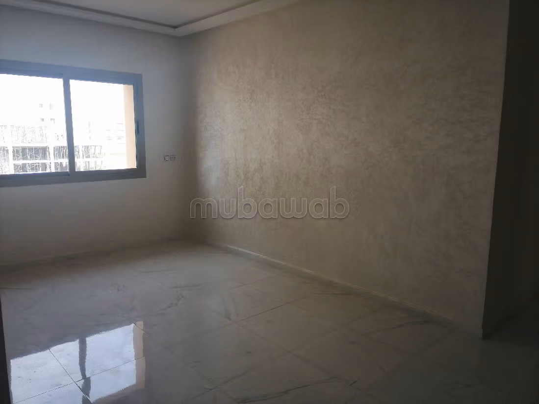 شقة للشراء ب حي بدر. 2 غرف رائعة. حديقة ومصعد