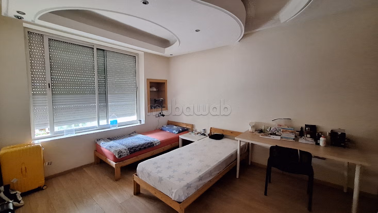 فيلا فخمة للايجار ب لونشون حي الهناء. 5 غرف جميلة. شرفة وحديقة