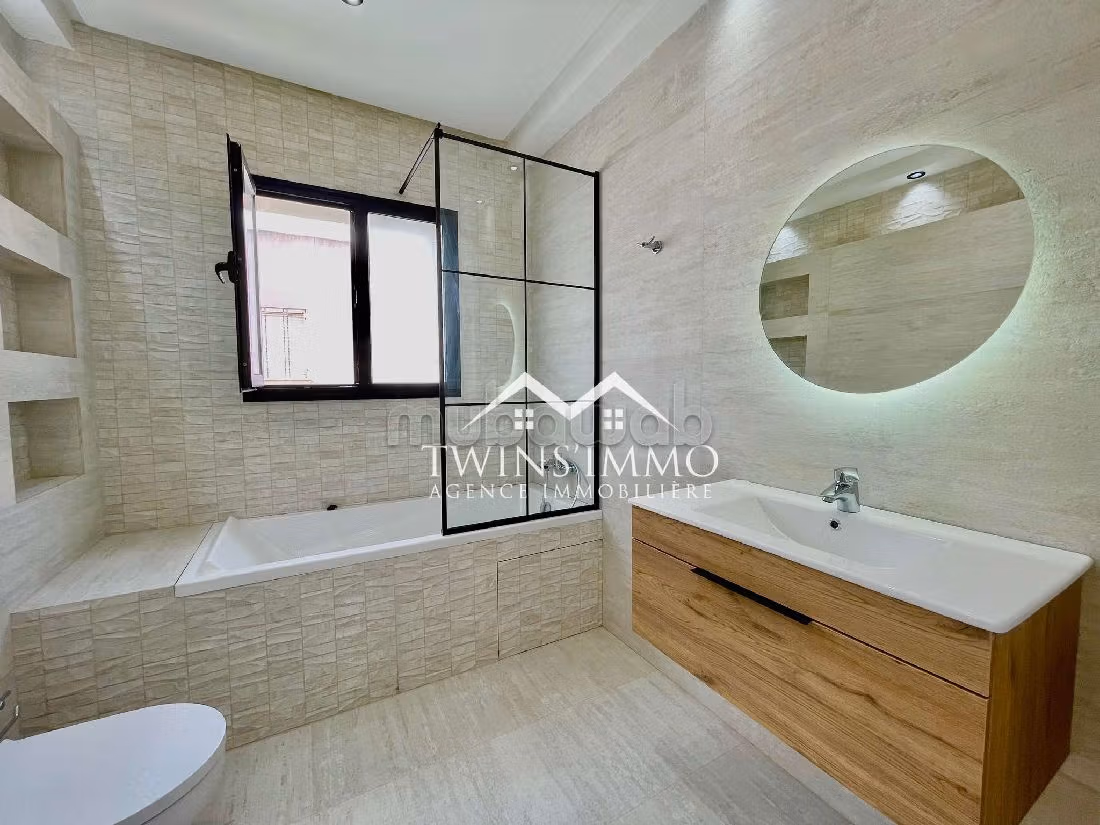Villa avec piscine à La Soukra