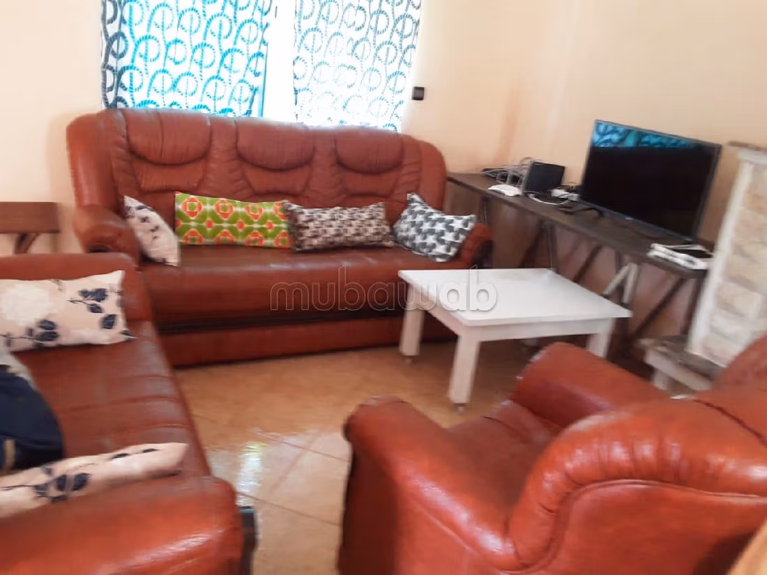 Meravigliosa villa in affitto. Superficie totale 199 m². Ammobiliato