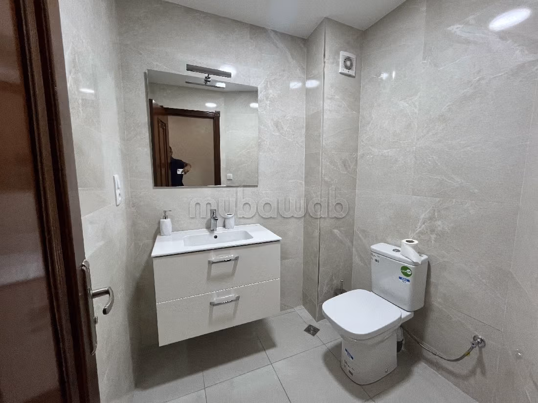 Very nice apartment for rent in Centre. Surface area 140 m². Well furnished