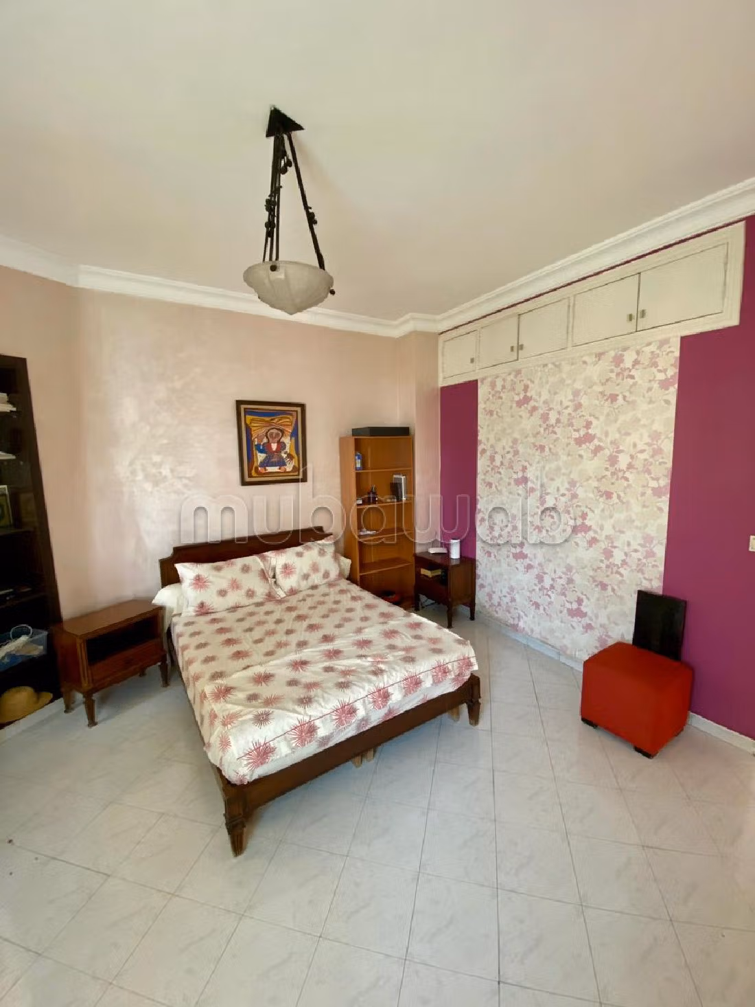 فيلا رائعة للبيع ب حي سلامة. 7 قطع كبيرة. موقف للسيارات وحديقة