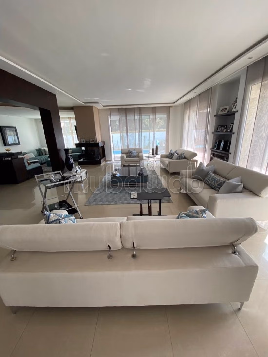 Luxury Villa for rent in Riyad. Dimension 400 m². Fully furnished. 