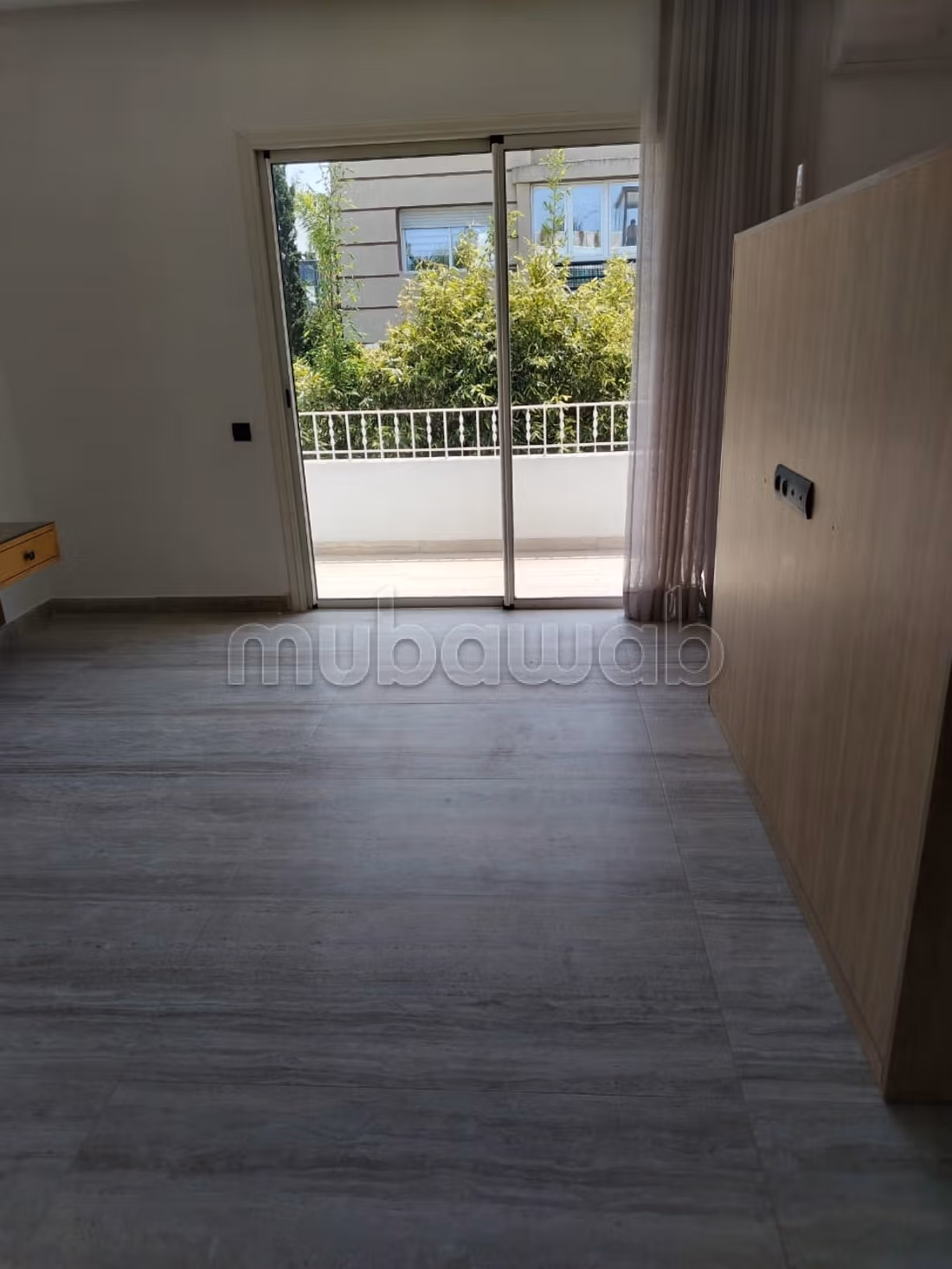 Villa a la location vide a ain diab 38000dh