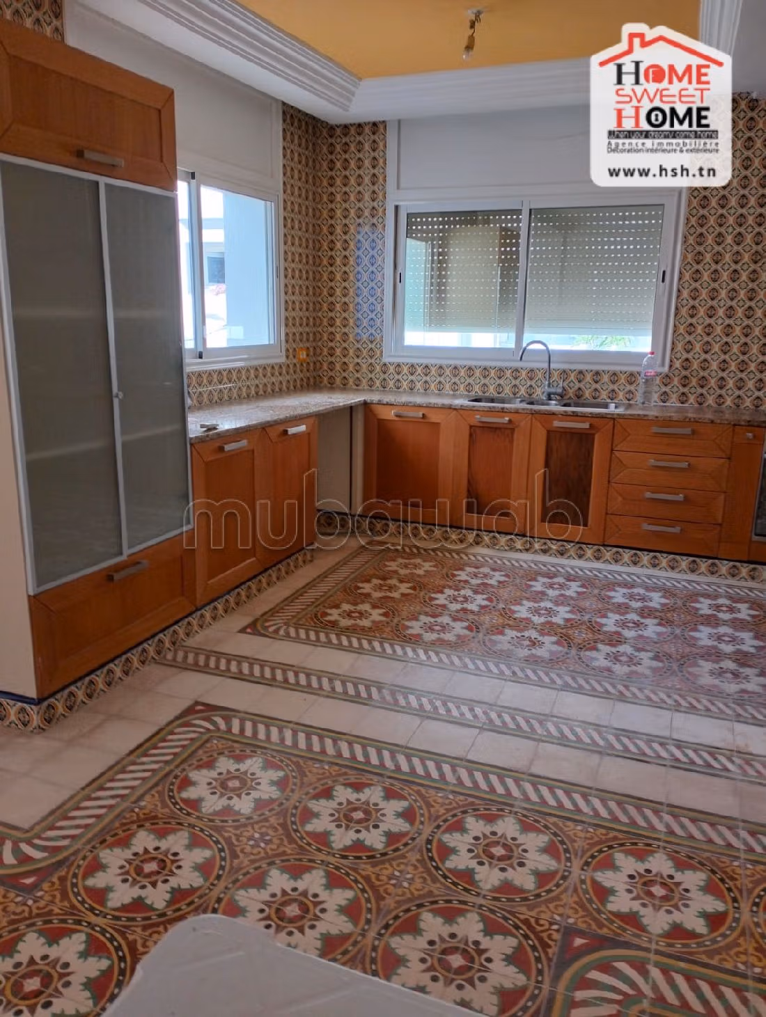 House for sale in Sidi Bousaid. 5 rooms. Beautiful sea view. 