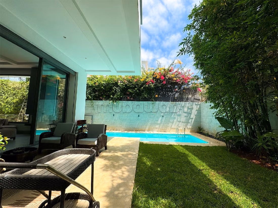 Superbe villa isolée à la vente